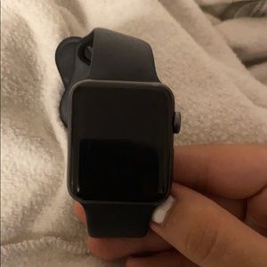 Apple Watch  3 comes with charger & wrist band